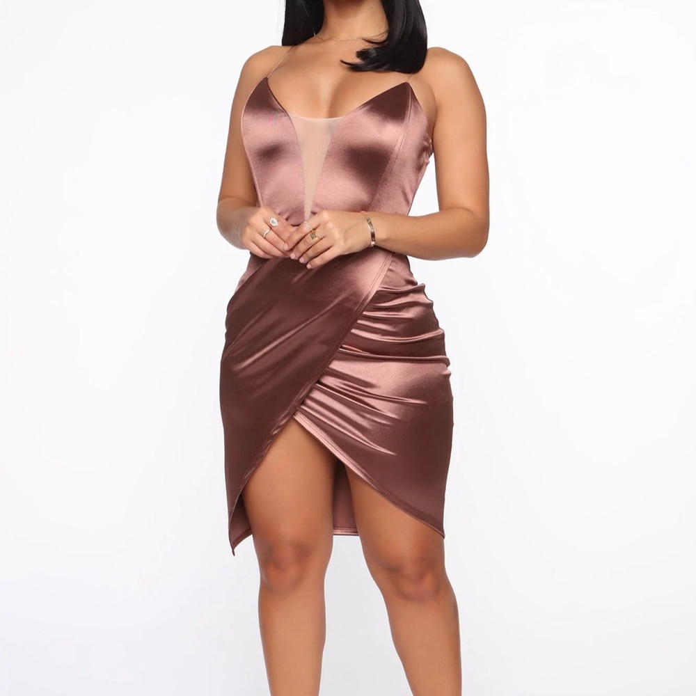 Dress - Picture 2 of 4